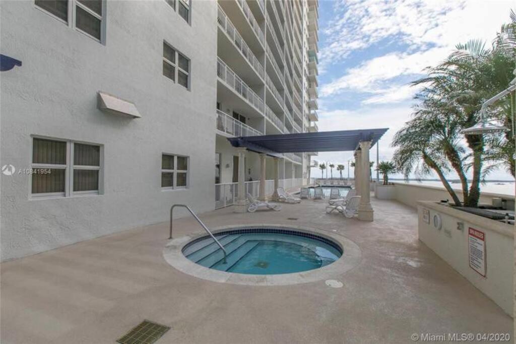 City Views At Brickell Miami Exterior photo